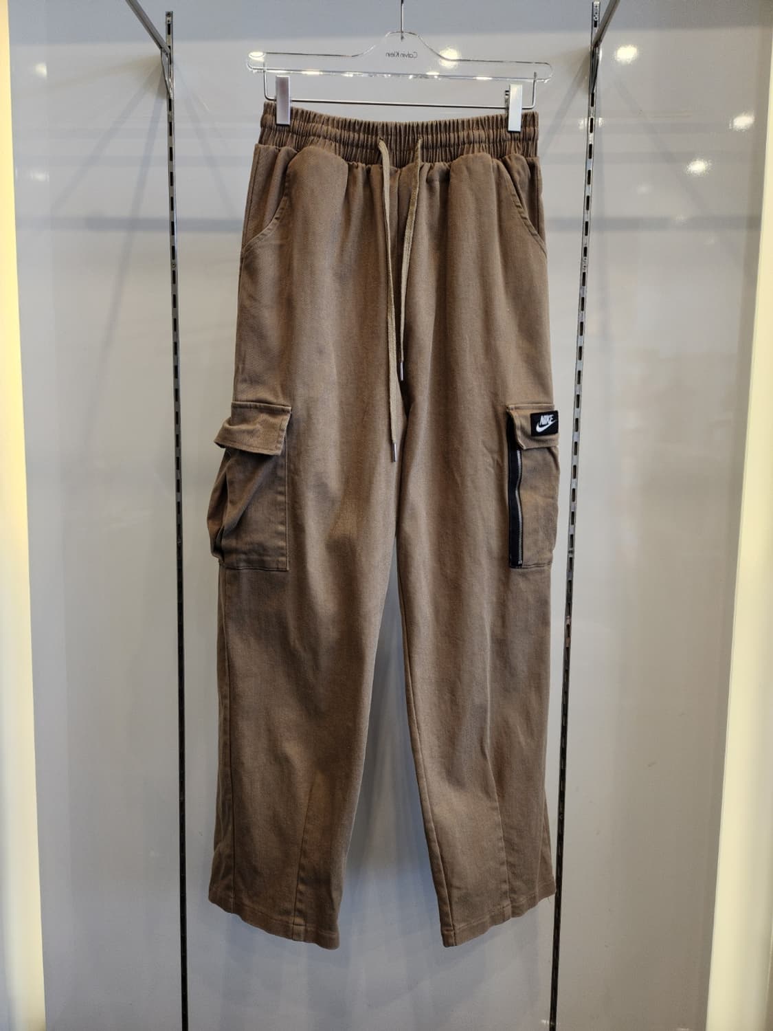 나이키 브라운 여성카고팬츠 상품이미지1