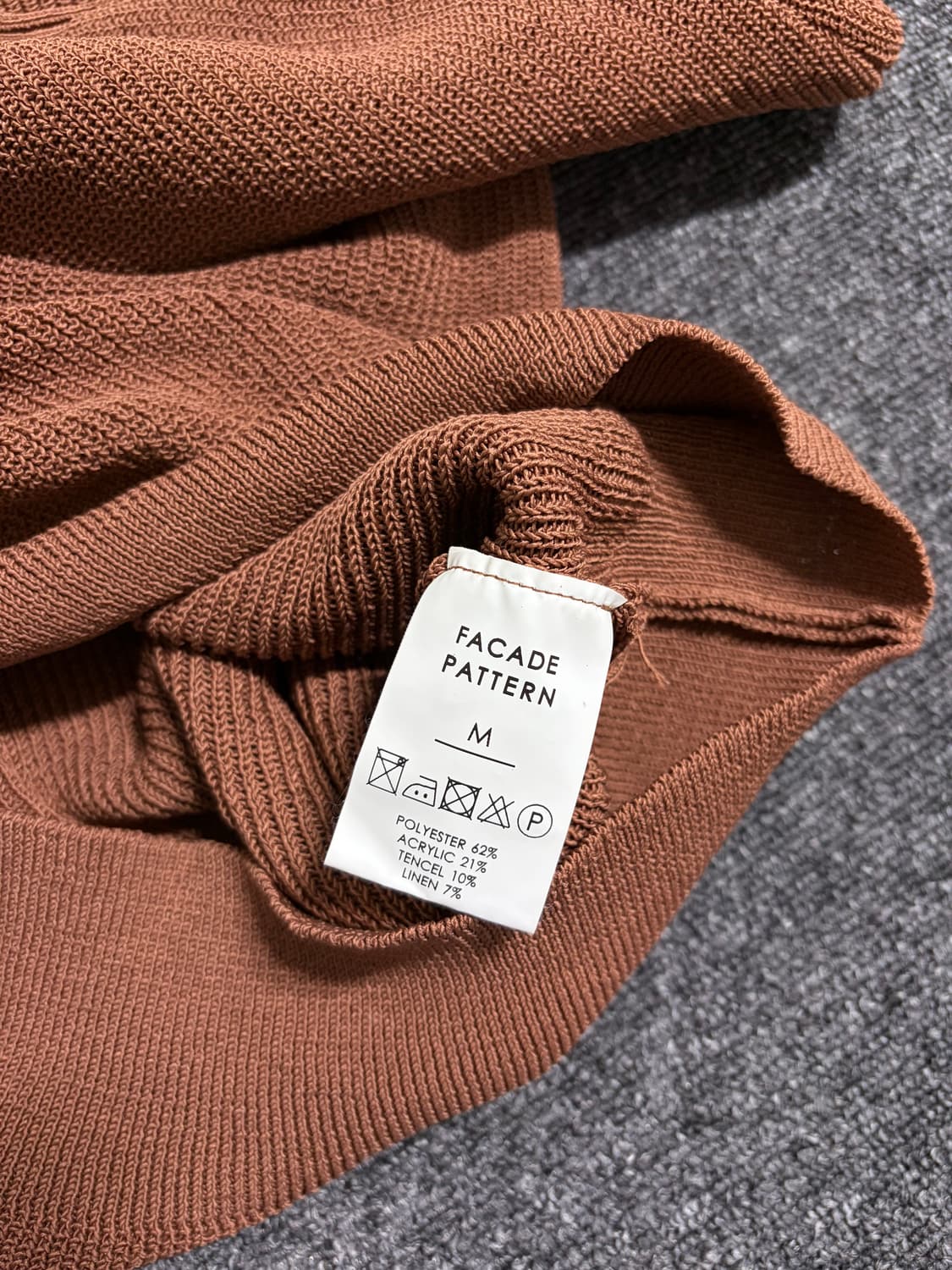 파사드패턴 버튼업 카라 니트 새상품 상품이미지4
