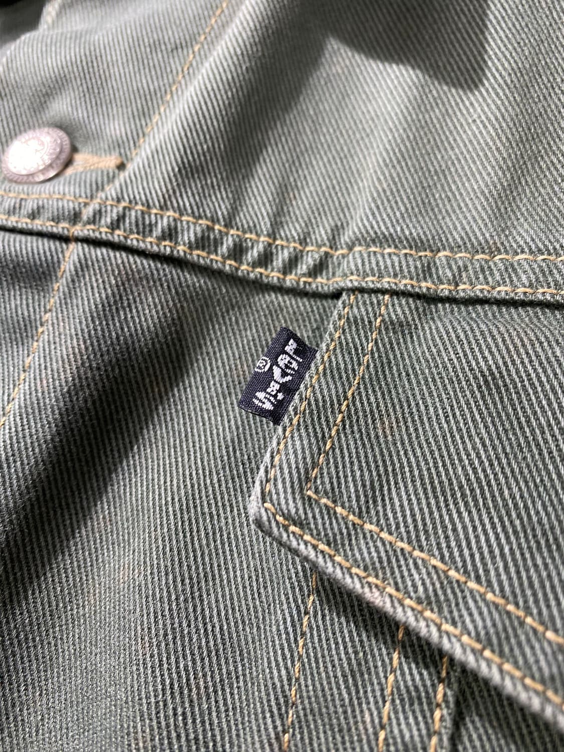 [100] 00s Levi's 리바이스 블랙탭 그린워시드 데님자켓 상품이미지3