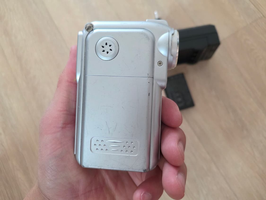 큐리오 V6000 디지털 캠코더(작례O) 상품이미지6