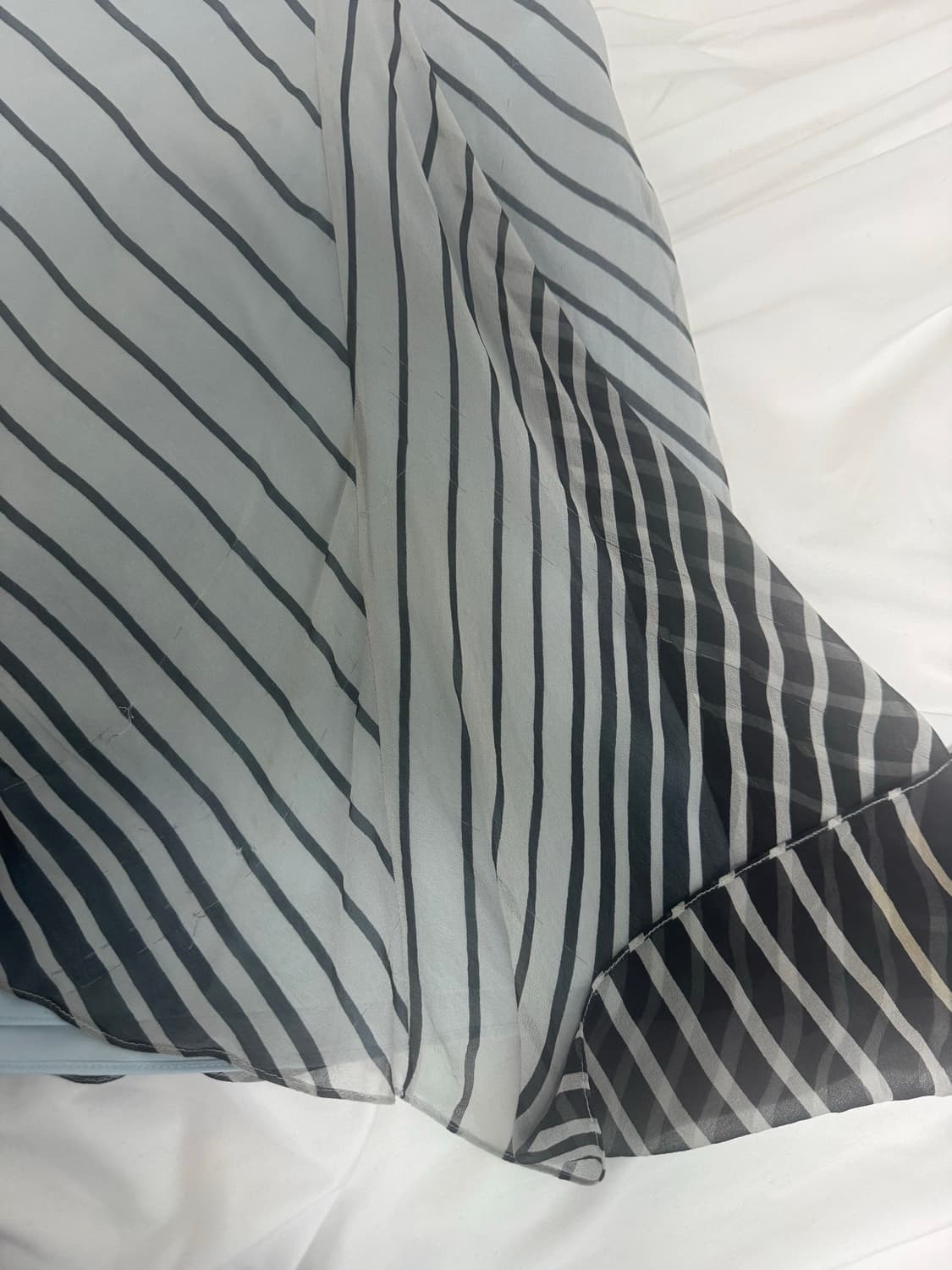 BCBG Max Azria silk skirt 상품이미지5