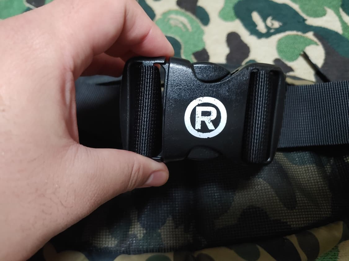 [OS] 베이프 3M 리플렉티브 힙색 상품이미지3