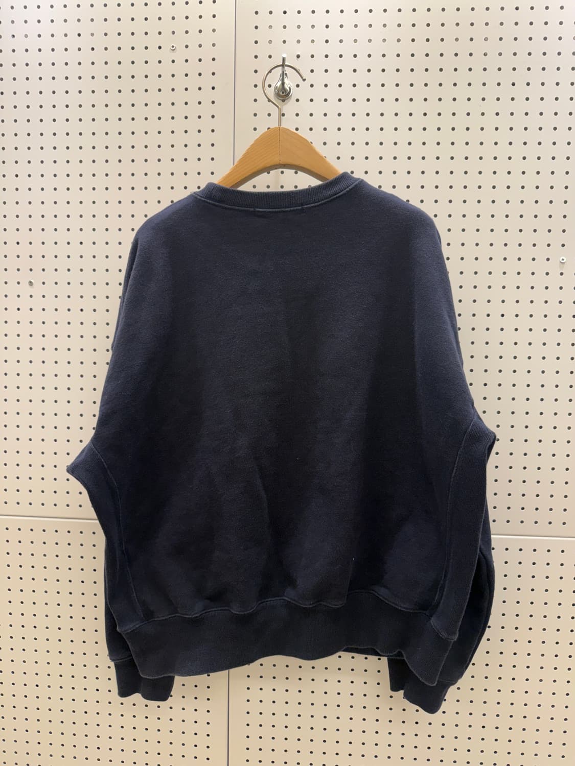 마르디메크르디 네이비 빅로고 맨투맨 U753 상품이미지3