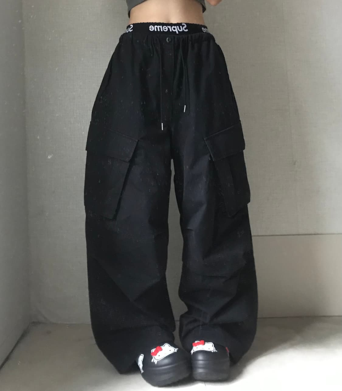 블랙 와이드핏 카고팬츠 상품이미지1