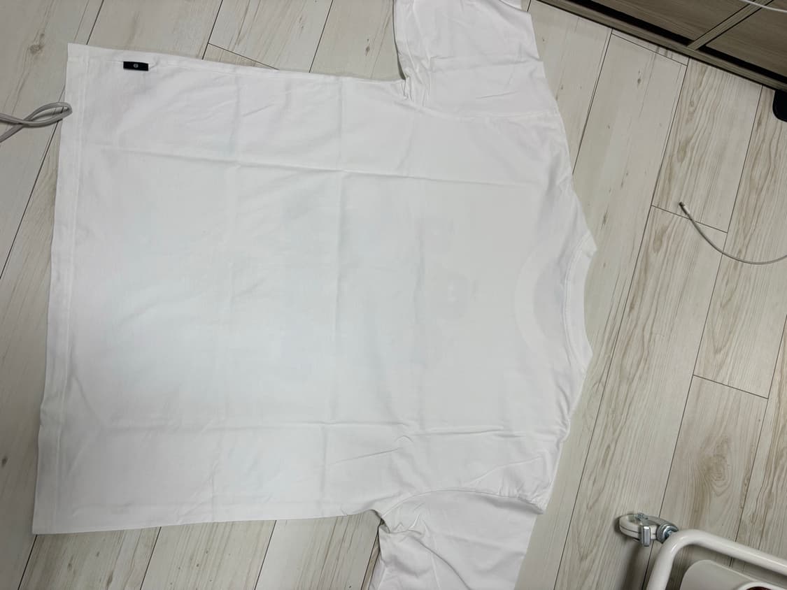 Gu 언더커버 화이트 티셔츠 2XL(착용샷있음) 상품이미지3