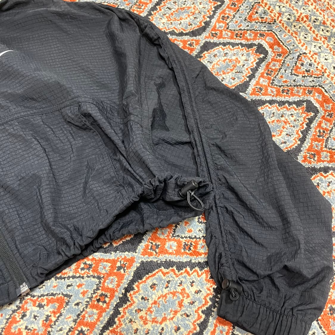 나이키 스우시로고 블랙 크롭 바람막이 점퍼 여성S 상품이미지5