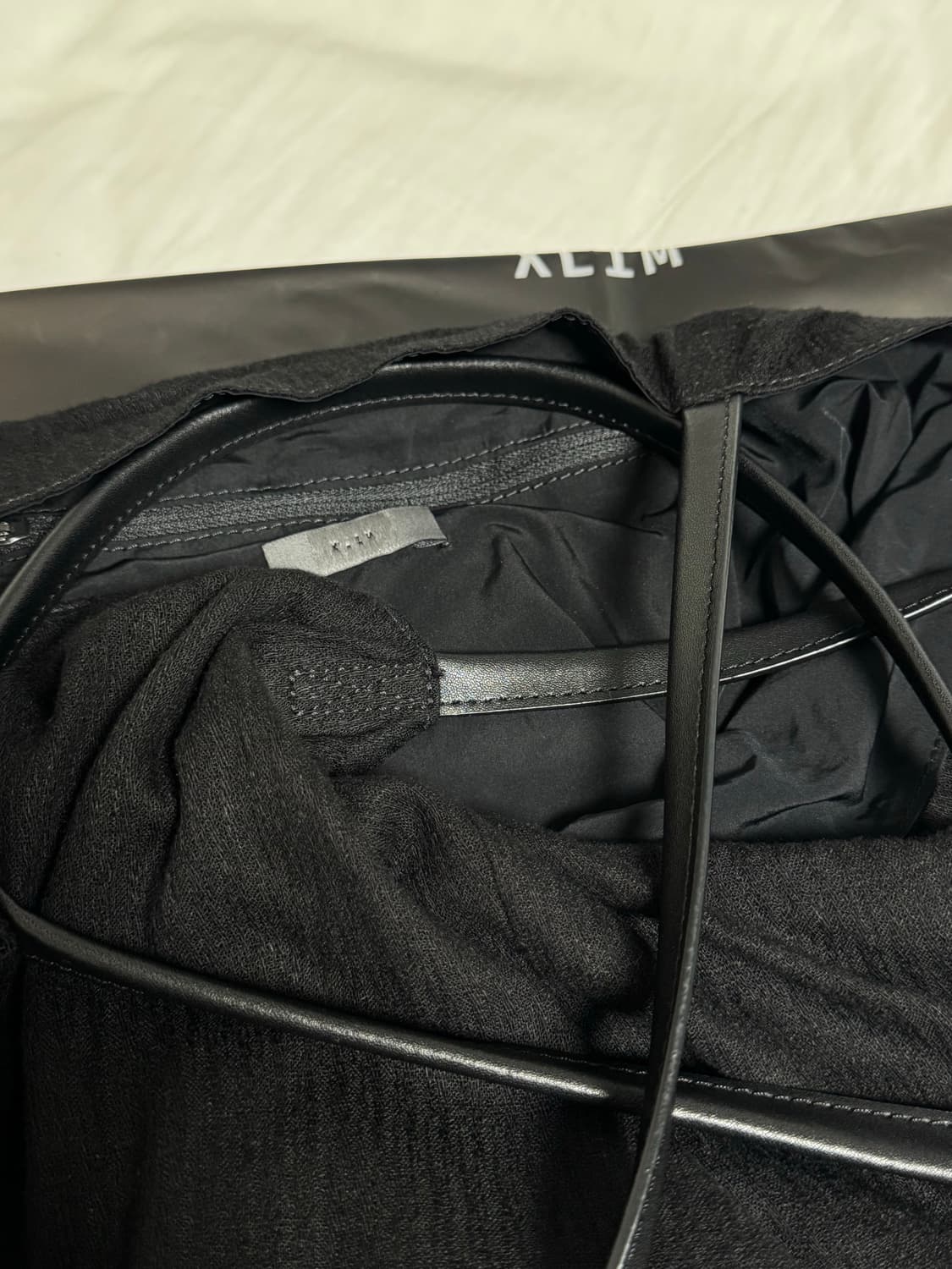 Xlim Ep.7 Synopsis 01 bag black 상품이미지2
