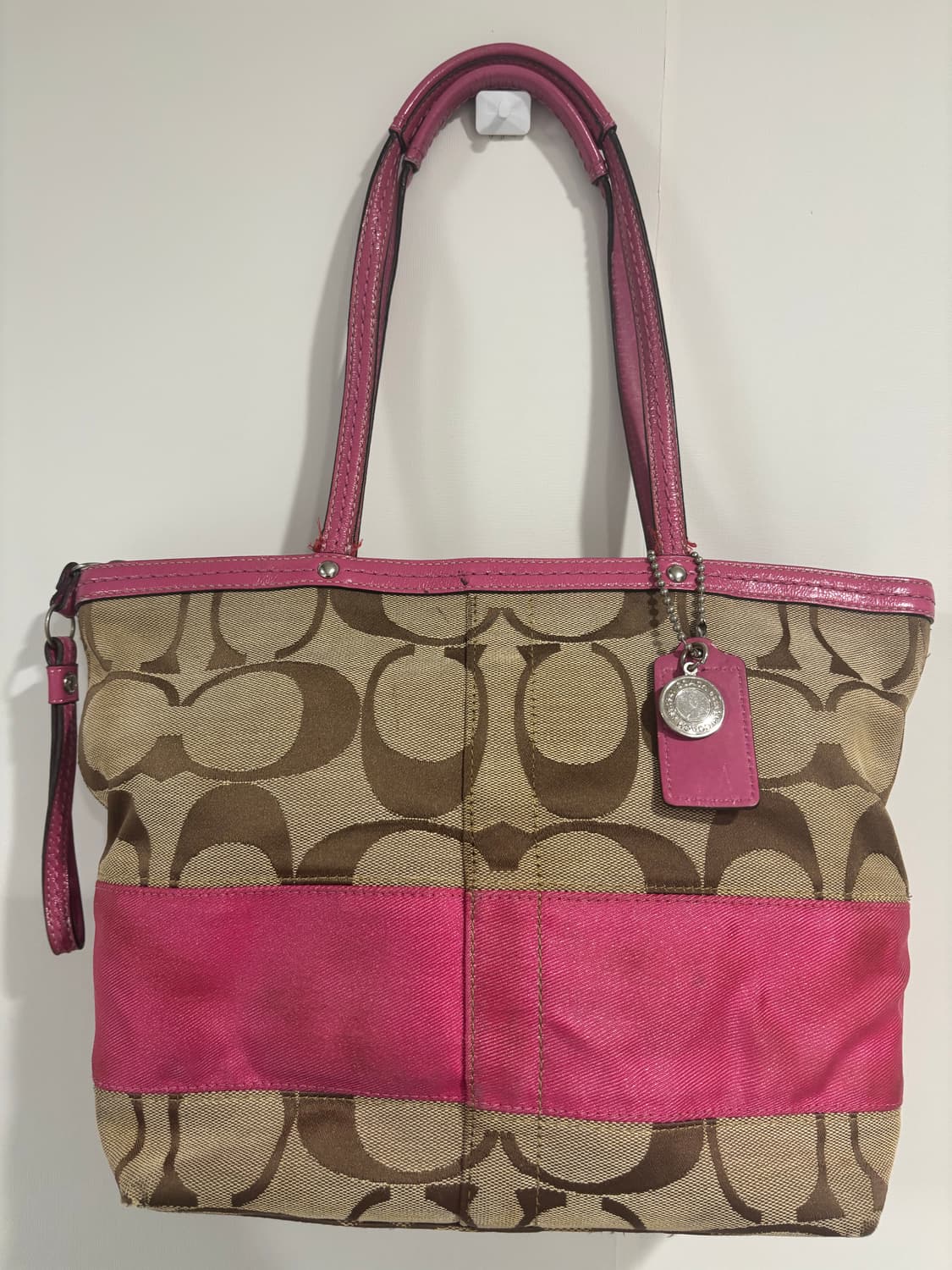 COACH Y2K 코치 시그니처 캔버스 핑크 스트라이프 토트백 상품이미지1