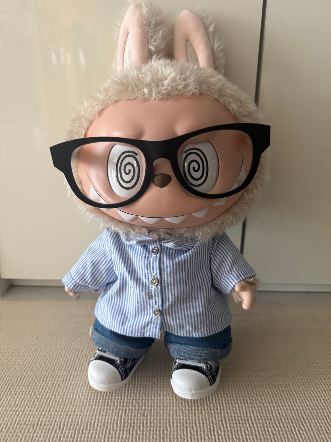 라부부(Labubu) 40cm 플립 위드 미 비닐 플러시 인형 상품이미지2