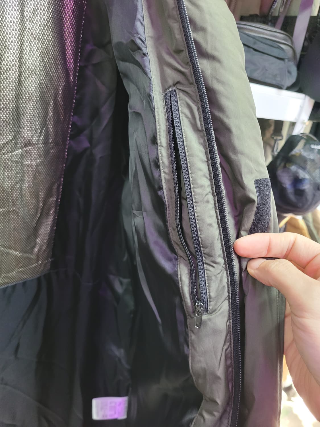 PUMA 퓨마 진카키색 롱패딩 상품이미지8