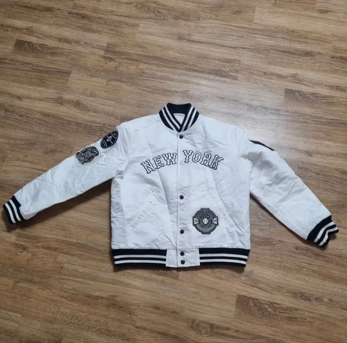 에임레온도르 바시티 aime leon dore 상품이미지1