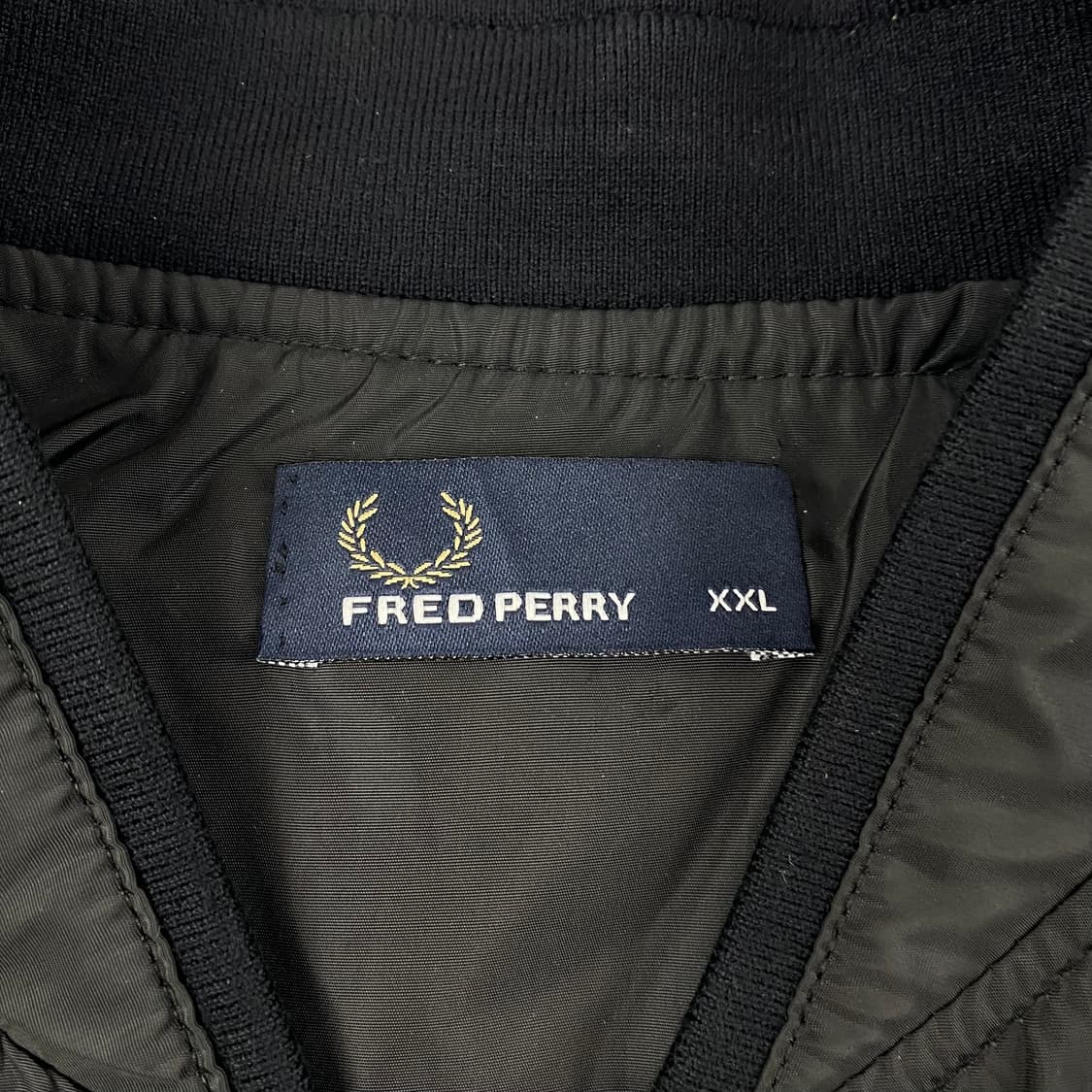 프레드페리 자수 스몰 로고 블랙 나일론 자켓 (105) 상품이미지4