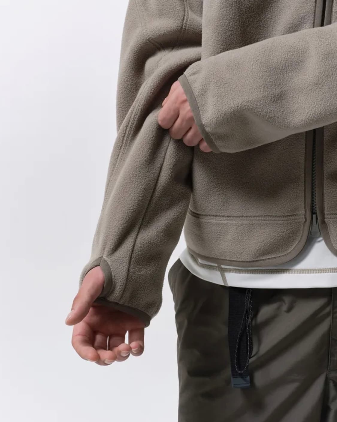 무탠다드/ 시티 레저 플리스 하이넥 자켓 머드베이지/ L 상품이미지6