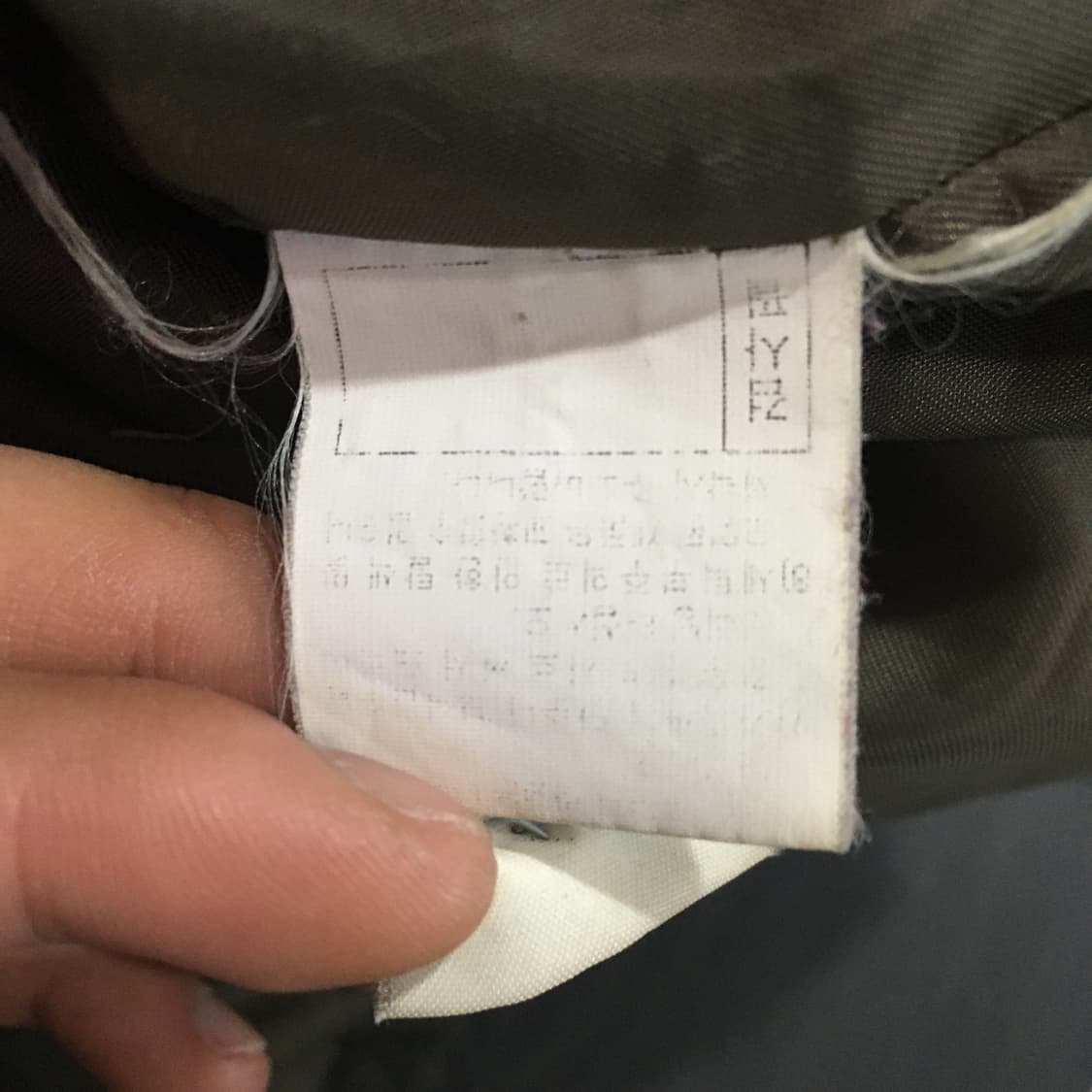 발렌시아가 딥카키 패딩 상품이미지4