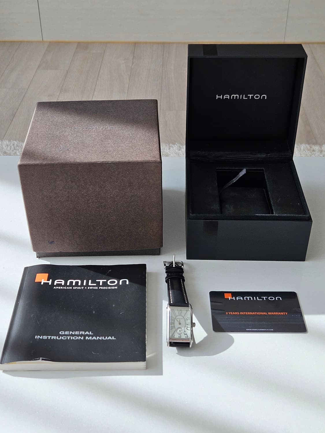 해밀턴 아메리칸 클래식 아드모어 남성시계 상품이미지1