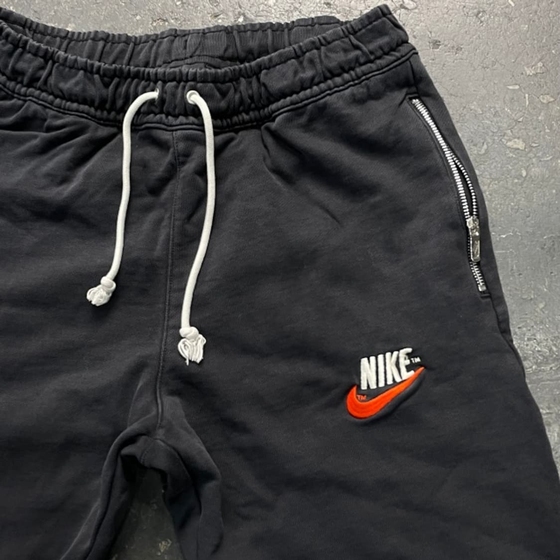 100 나이키 프렌치대리 조거팬츠 상품이미지2