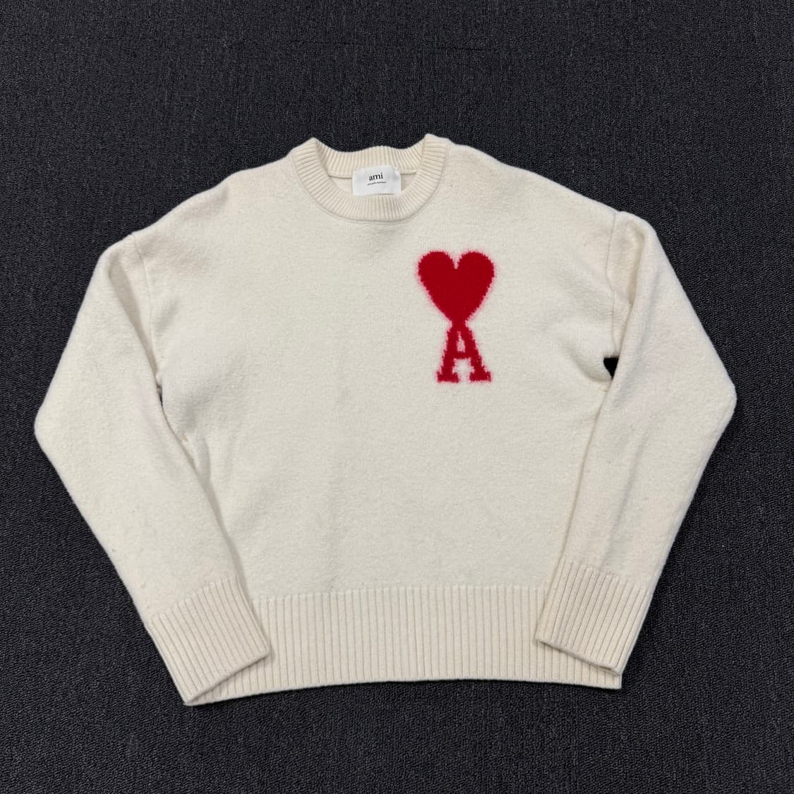 아미 빅 하트로고 모 니트 상품이미지1