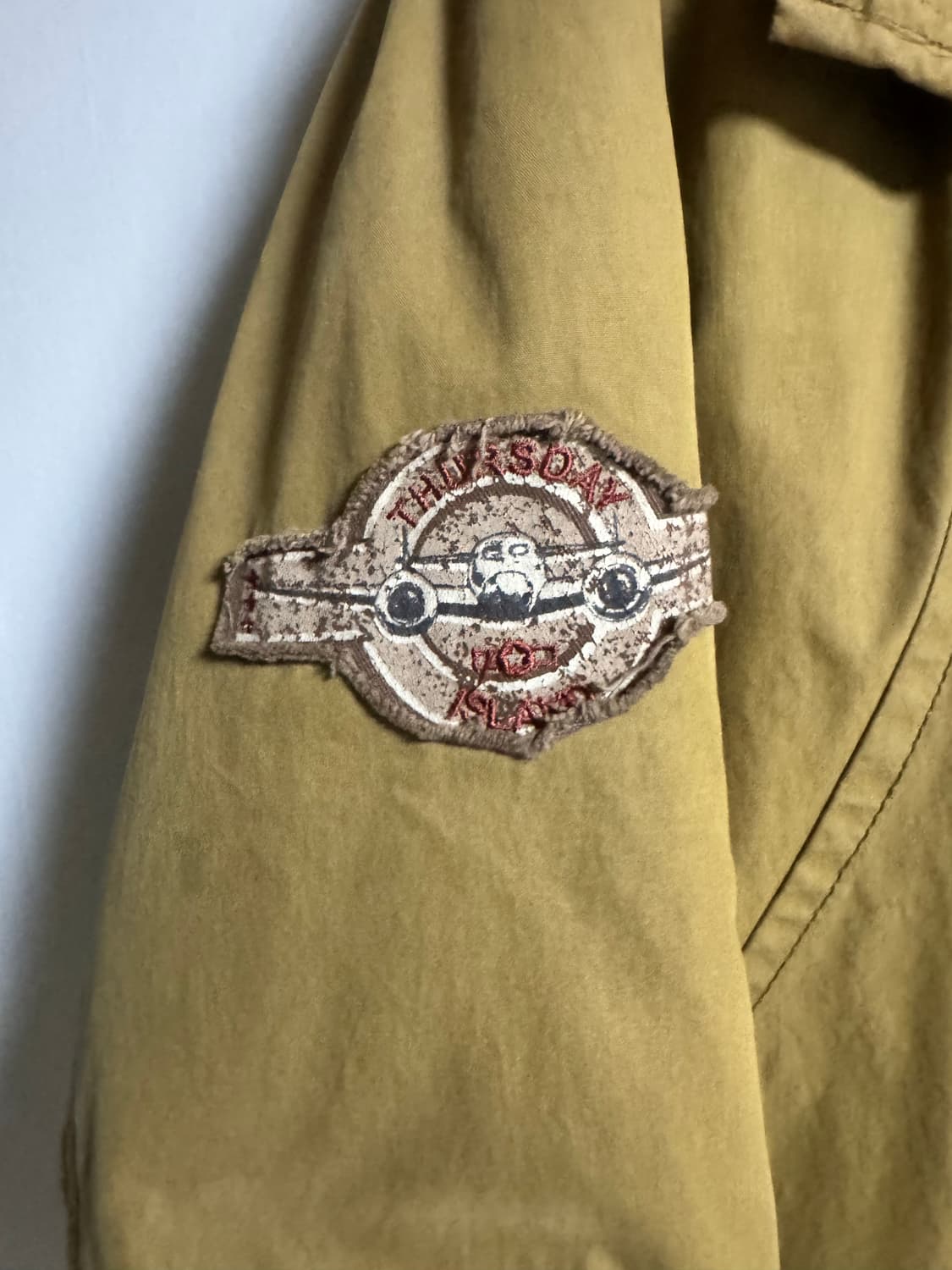 써스데이아일랜드 남성 카키색 덕다운 점퍼 100 상품이미지8