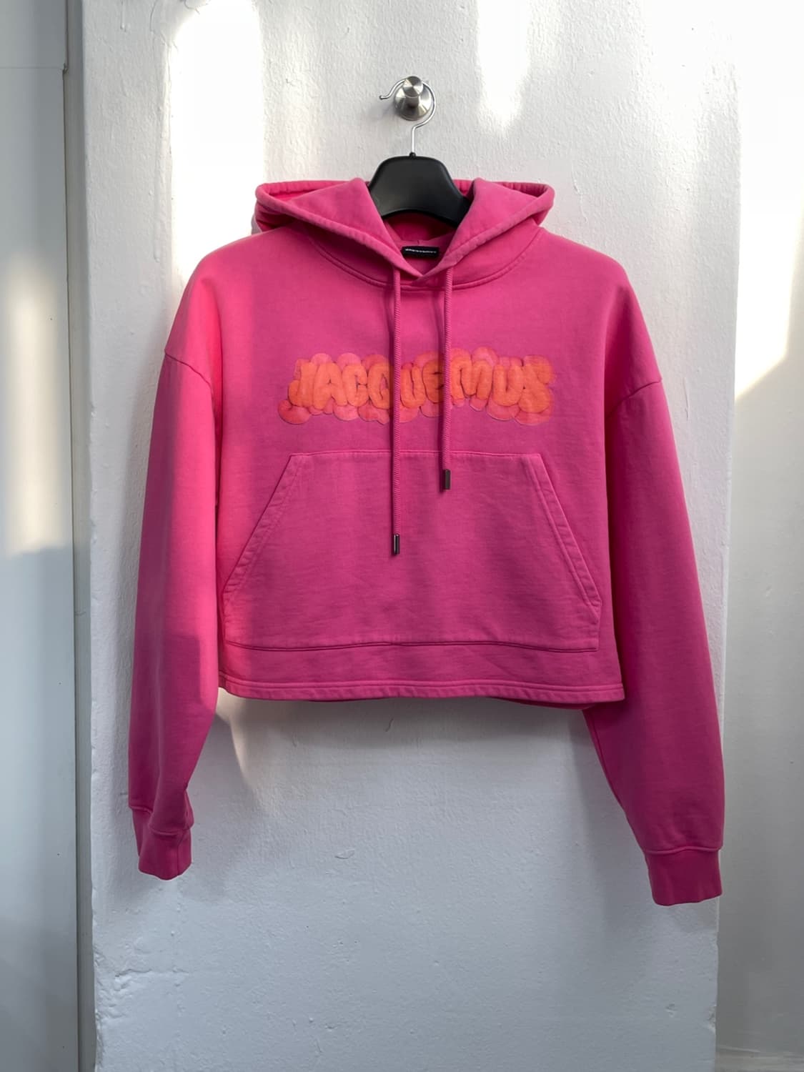 자크뮈스 모델러 클레이 로고 후디 상품이미지1