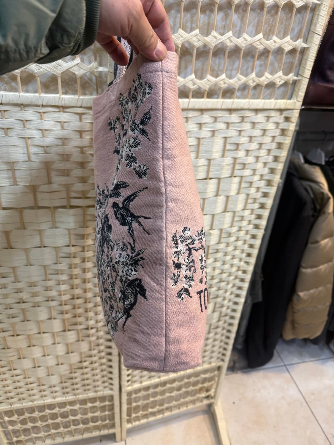 정품 디올 한정판 에코백 팝니다 상품이미지3