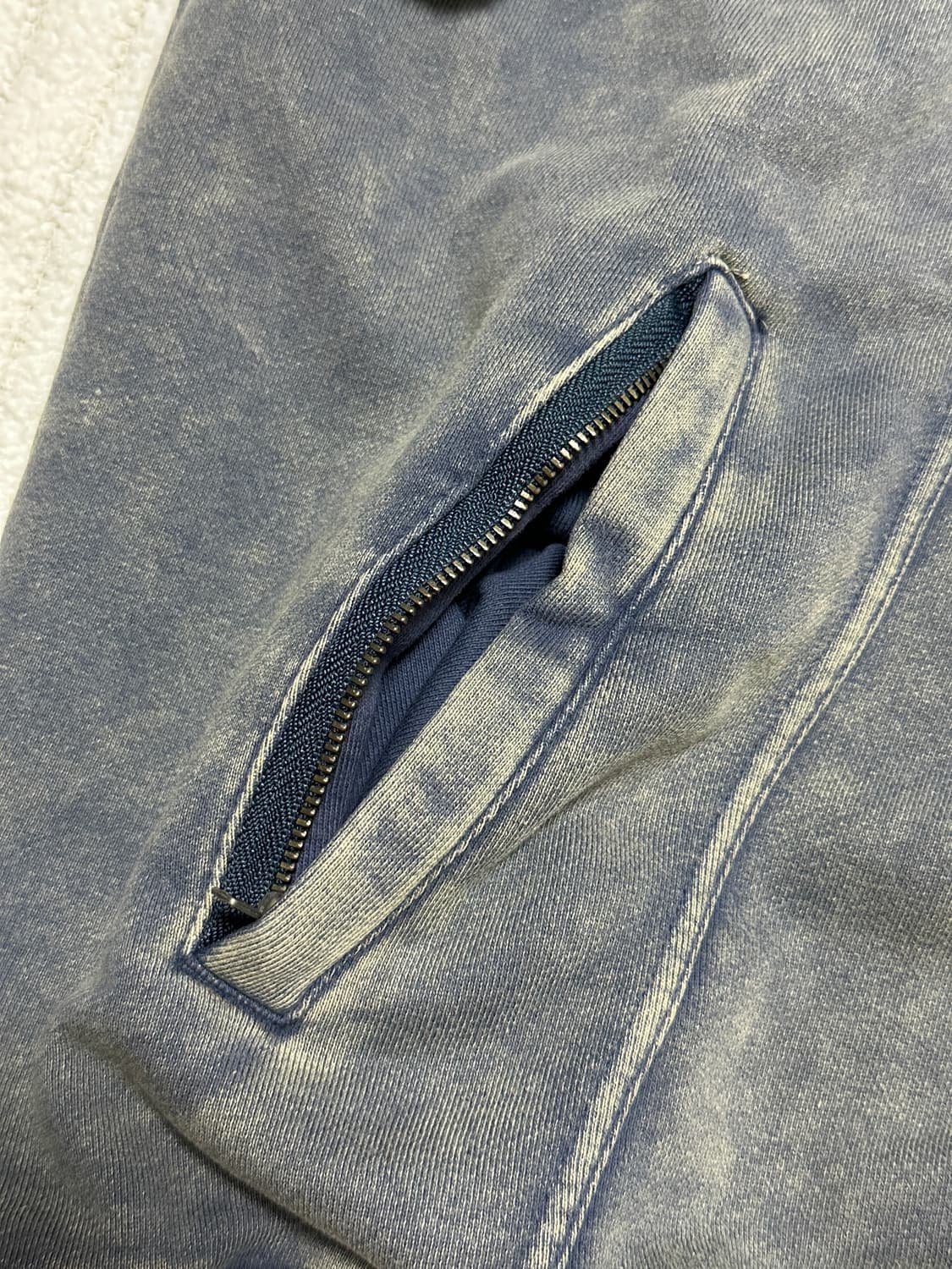 래리클락 데님 커브드 컷 후드티 워시 블루 상품이미지7