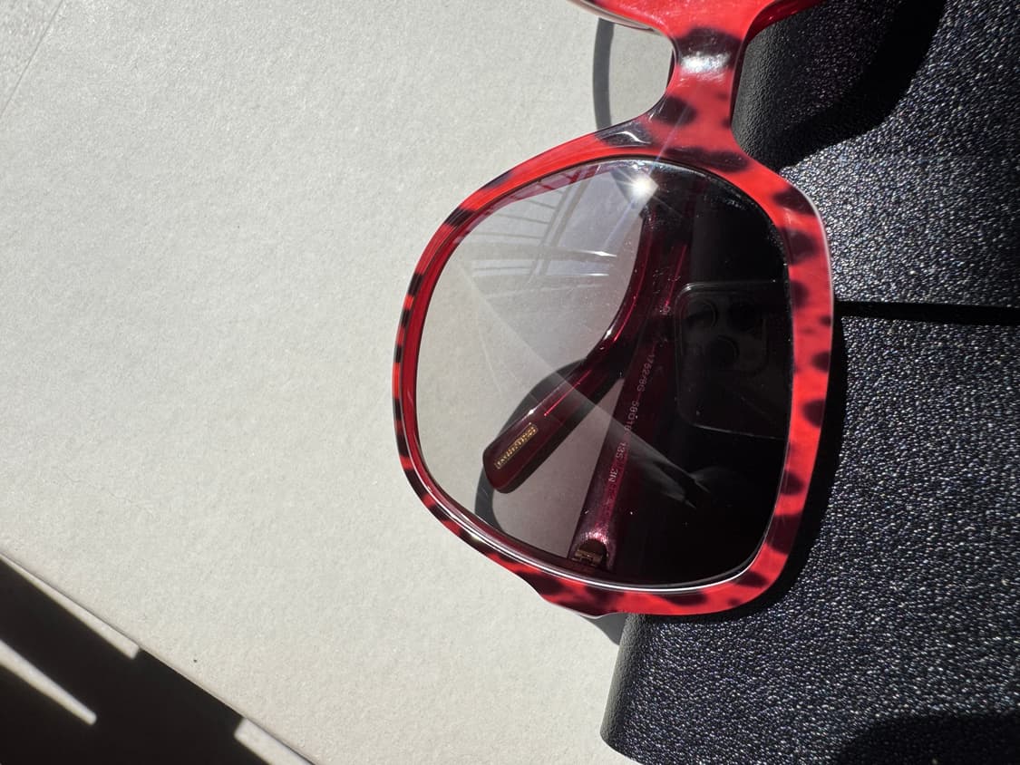 컨디션 최상 Dolce & Gabbana Red/Black DG 4098 상품이미지2