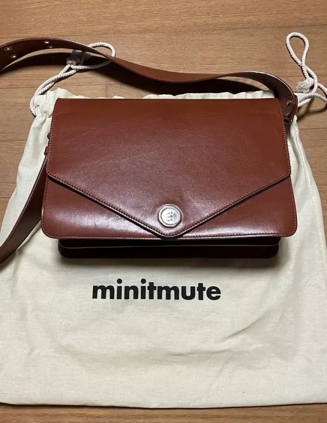 미닛뮤트 레트백 라지 상품이미지1