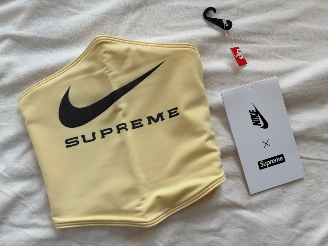 슈프림 x 나이키 넥 워머 페일 옐로우 21SS Supreme NIKE 상품이미지1