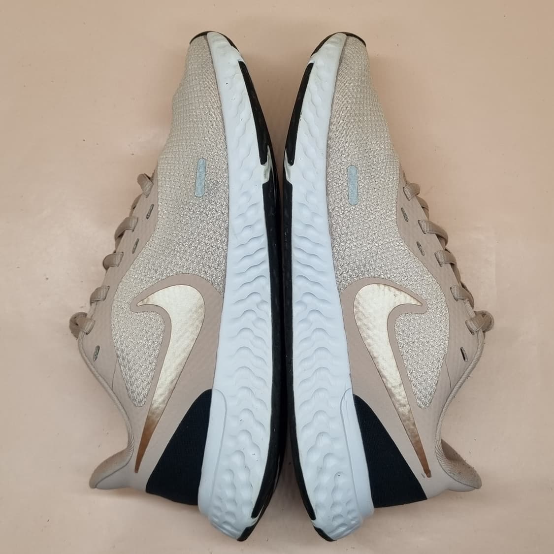 나이키 레볼루션5 운동화245 상품이미지5