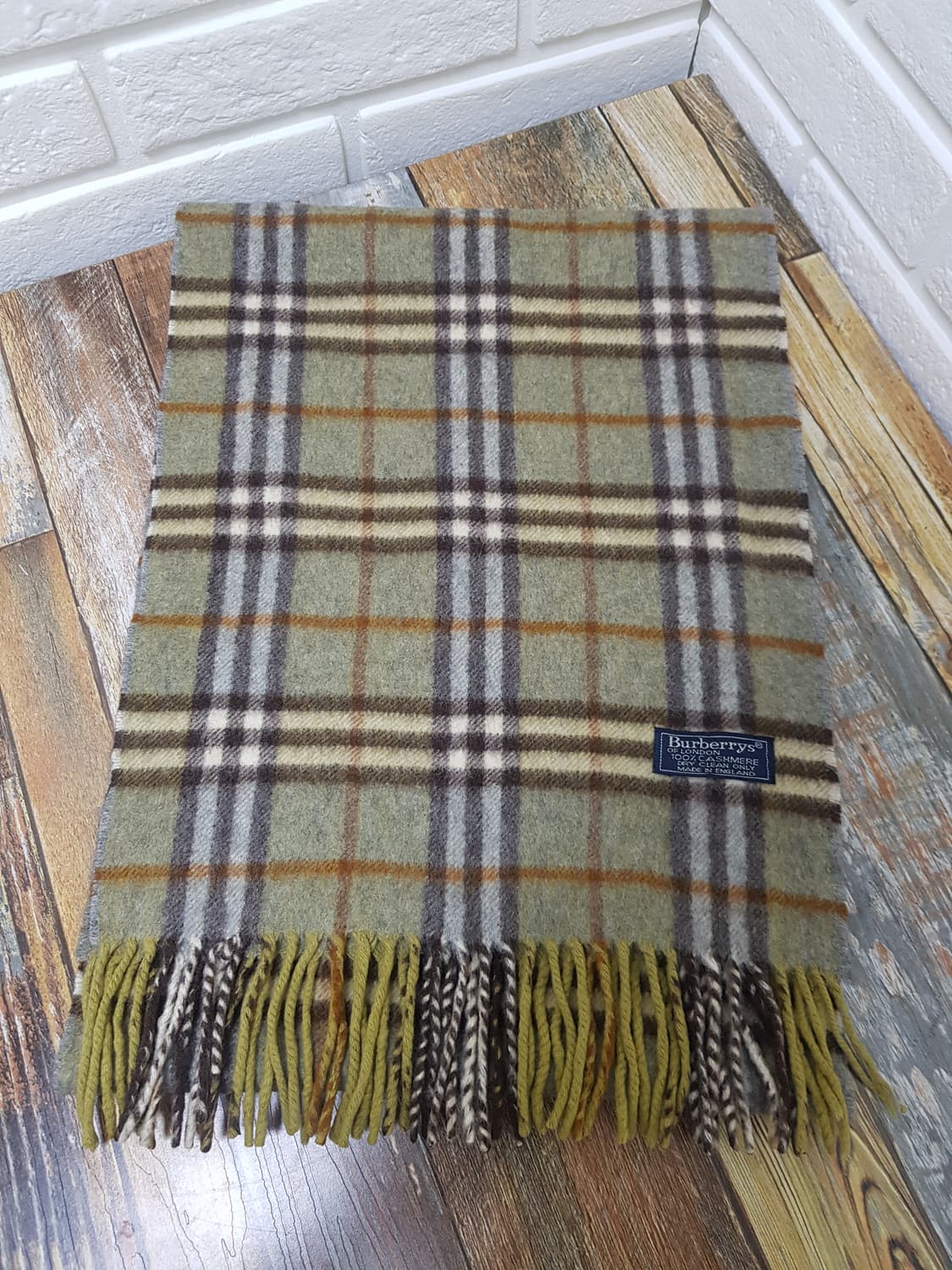 [정품] 버버리 캐시미어 머플러 클래식 체크 상품이미지6