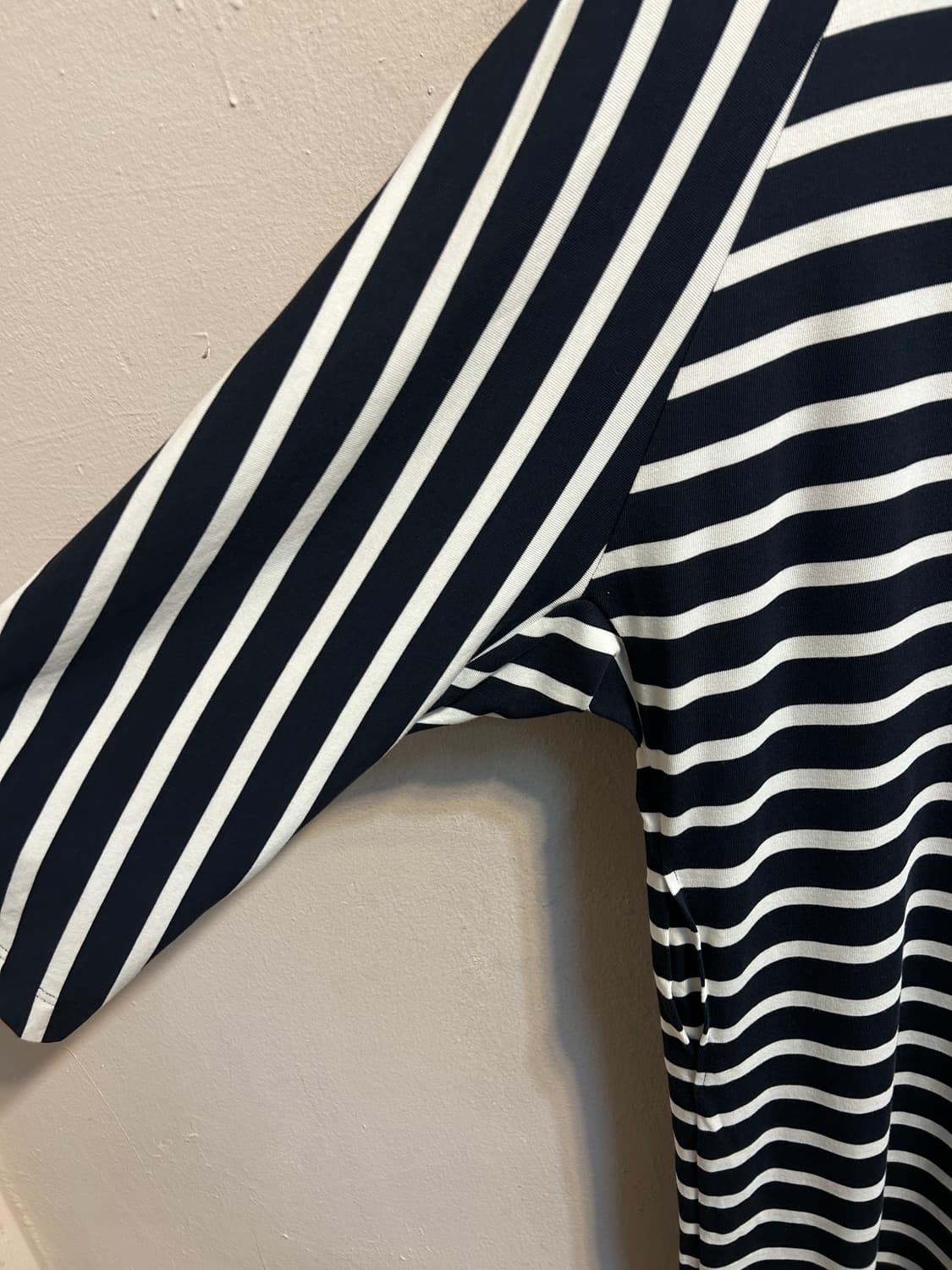 코스 롱 스트라이프 레글런 원피스 상품이미지5