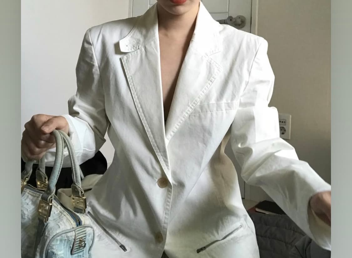 에옹쓰 화이트 자켓 상품이미지1