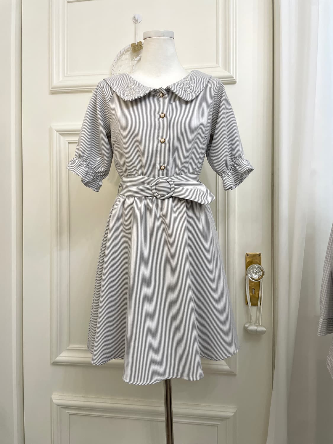gray stripe collar rose embroidery midi 상품이미지1