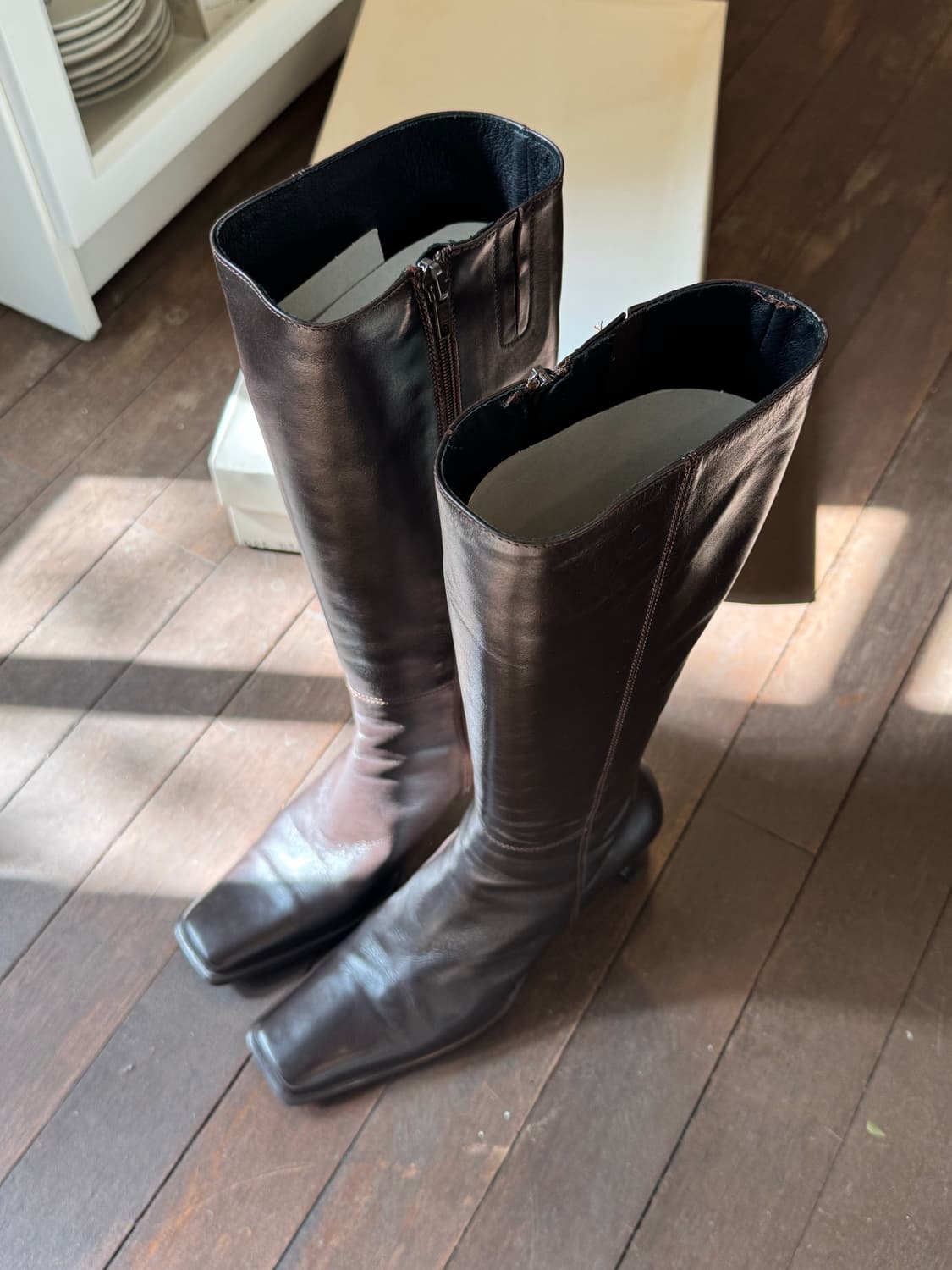 [MADE IN ITALY] 23구 스퀘어 토 가죽 롱부츠 상품이미지1