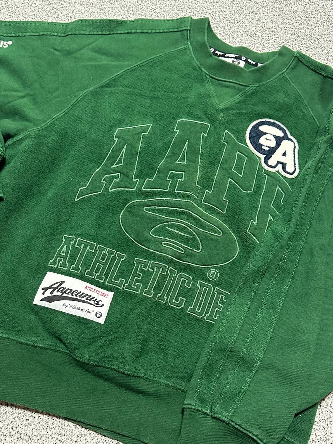 에이프 맨투맨 상품이미지2