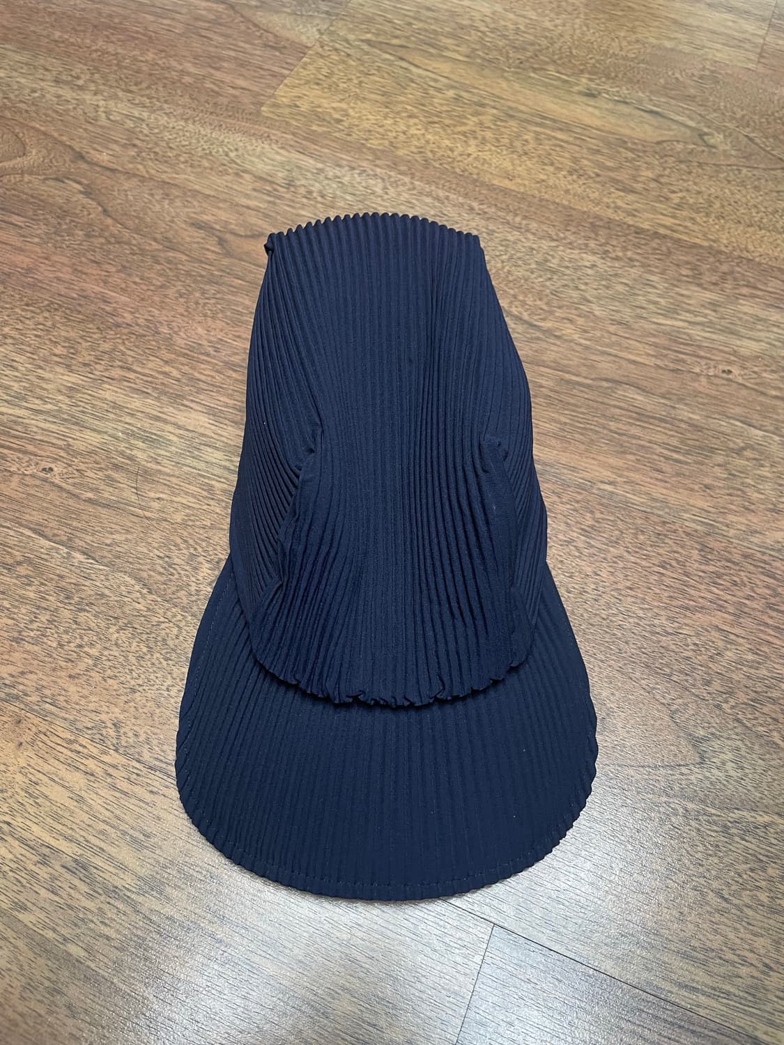 이세이 미야케 플리츠 플리즈 캡 (네이비) 상품이미지1