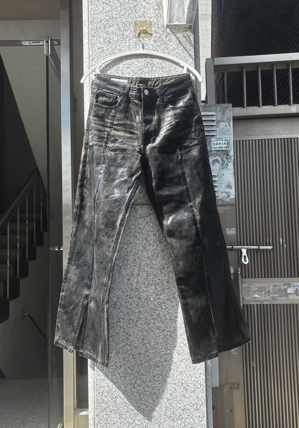 자라 코팅 데님 팬츠 상품이미지1