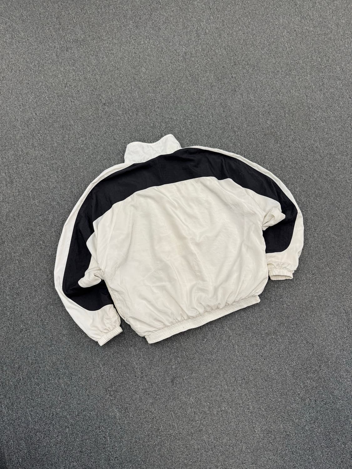 M)90’s나이키 빈티지 올드스쿨 흰/검 바람막이 트랙자켓 상품이미지6