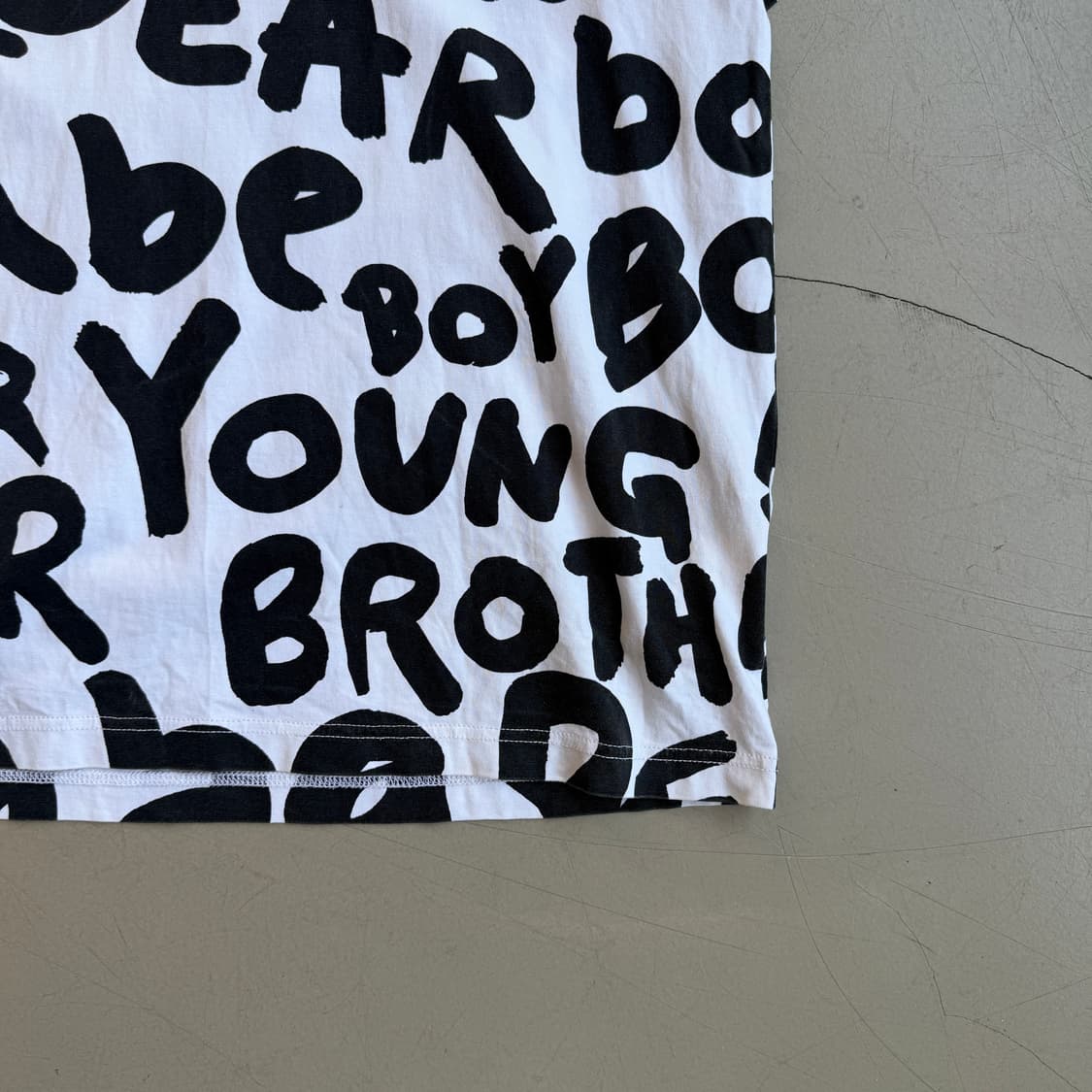 준야 와타나베 텍스트 프린트 하프티 상품이미지3