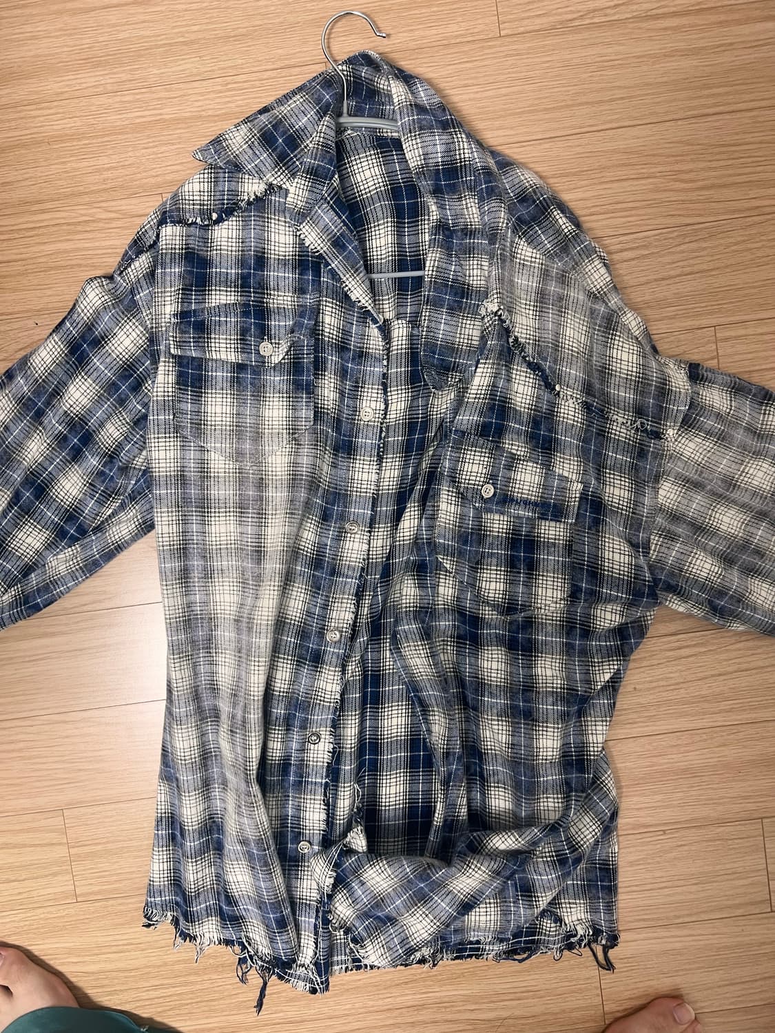 러프넥 워싱 체크셔츠 상품이미지1