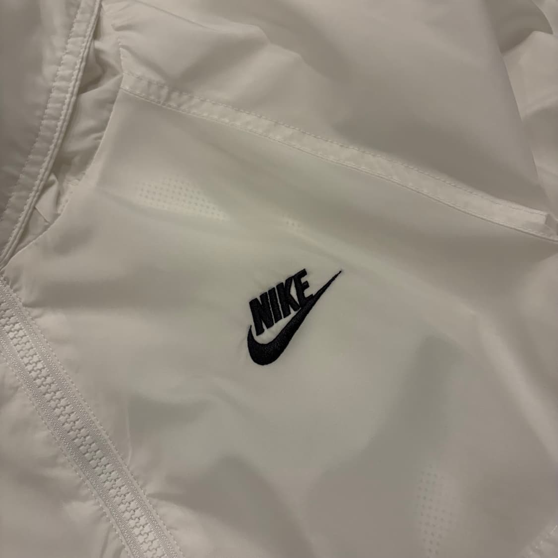 [XL] 나이키 윈드러너 화이트 바람막이 하프집업 D708 상품이미지4