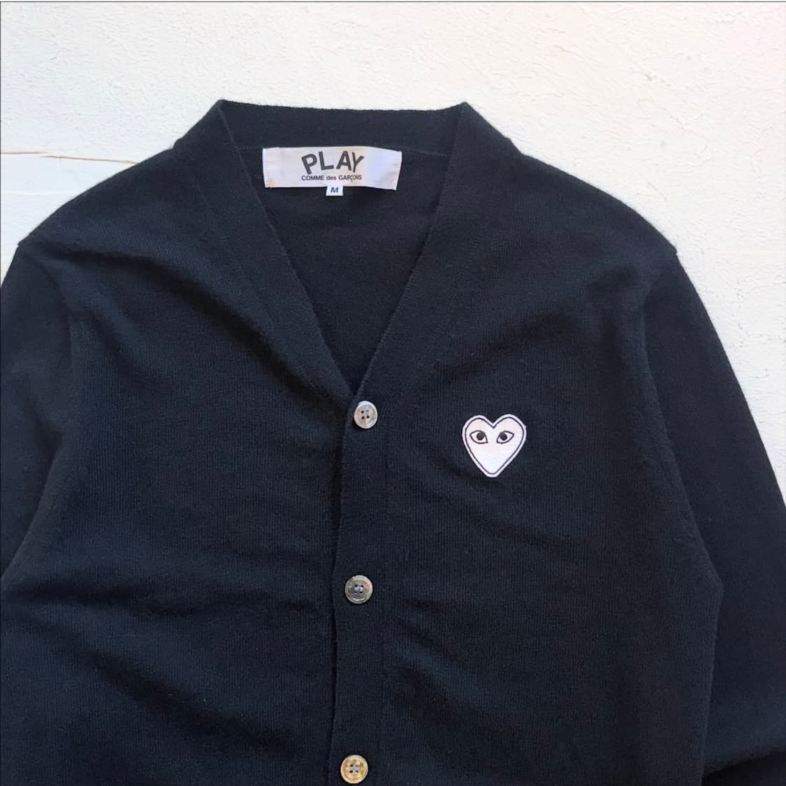 꼼데가르송 화이트 와펜 블랙 가디건 상품이미지6