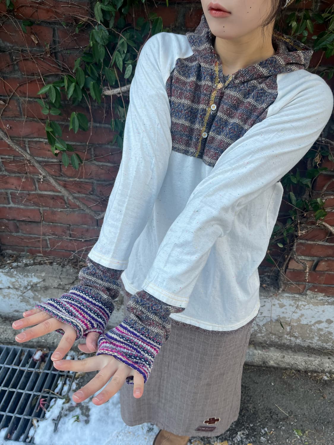 핸드워머 포인트 후드 롱슬리브 상품이미지3