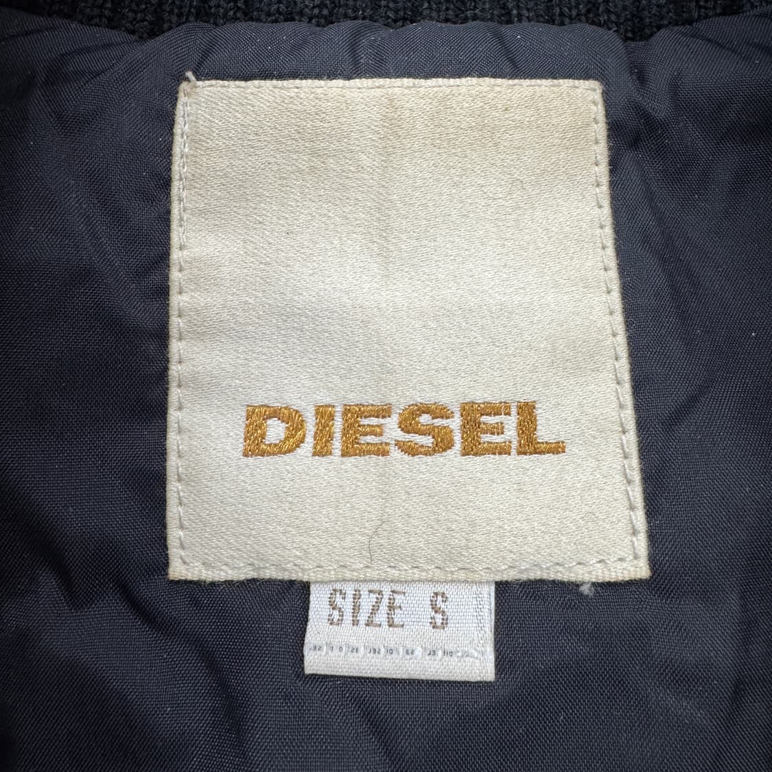 디젤 유광 풀오버 퀼팅 봄버 점퍼 자켓 상품이미지7