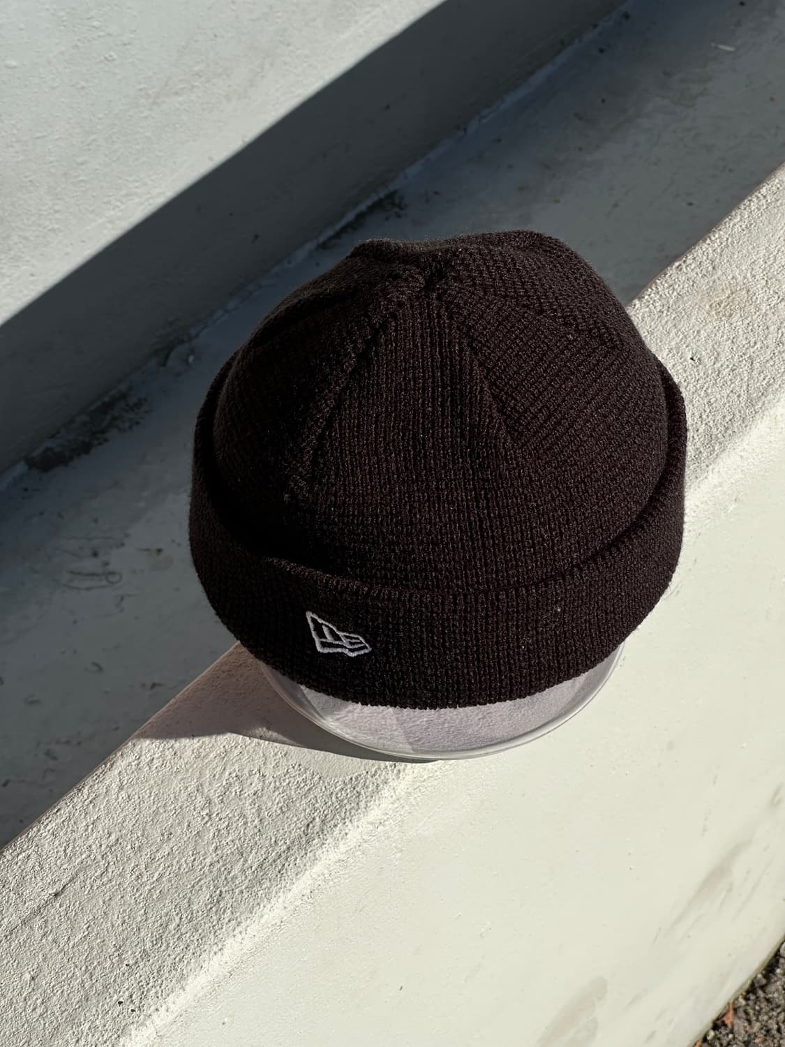 [F] 뉴에라 로고 블랙 비니 모자 상품이미지2