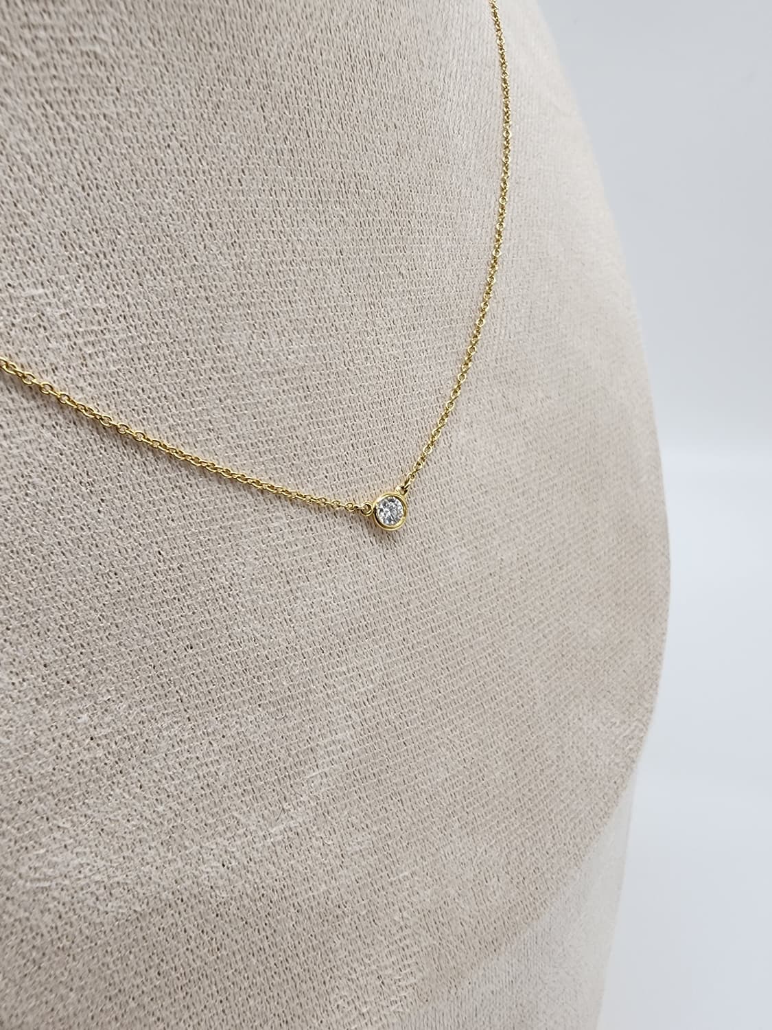 티파니앤코 옐골18K 엘사 퍼레티 바이더야드 1p 네크리스 0.12캐럿  상품이미지3