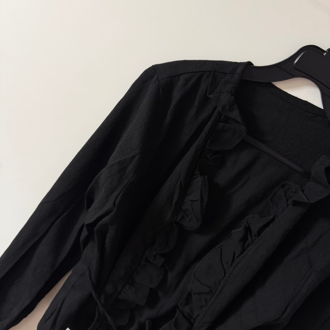 새상품 여자 프릴 블라우스 상품이미지4