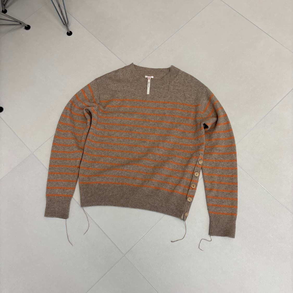 마수 버튼 니트 상품이미지1