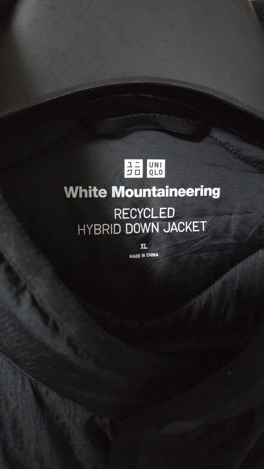 유니클로 화이트마운티니어링 경량 패딩 하이브리드 상품이미지5