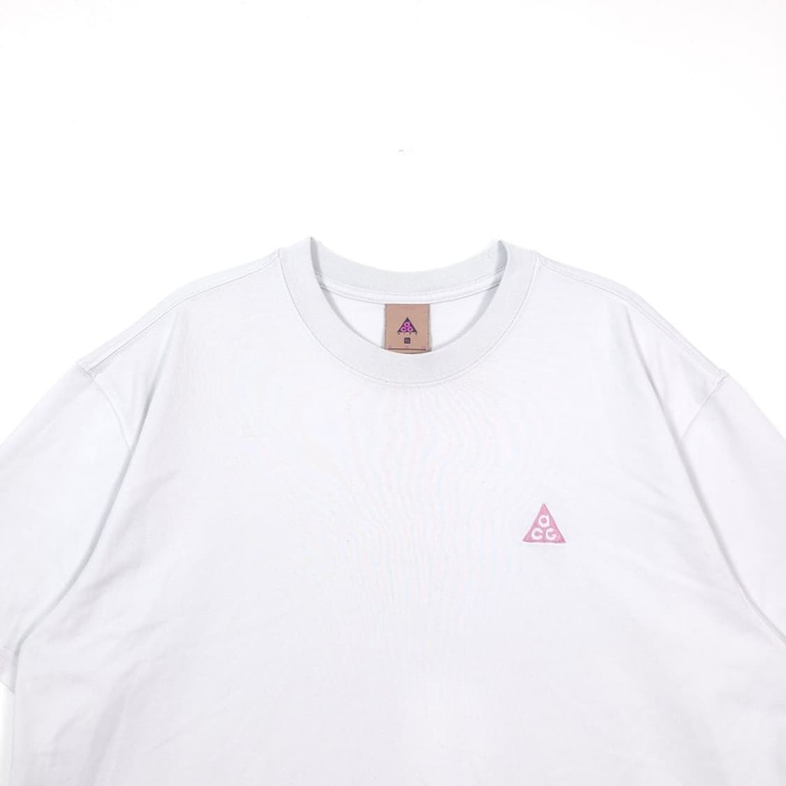나이키 ACG 스몰로고 화이트 반팔티 XL 상품이미지3